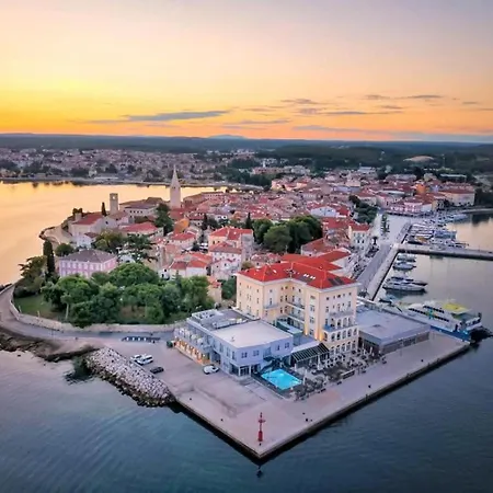 Moderne Radovan In *